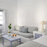 Hotel Antoperla Luxury & Perissa (Santorini)