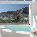 Hotel Antoperla Luxury & Perissa (Santorini)
