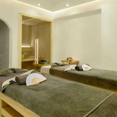 Antoperla Luxury & Perissa (Santorini)