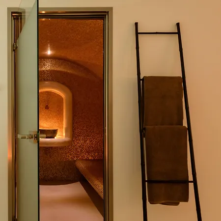 Antoperla Luxury & 5* Perissa (Santorini)