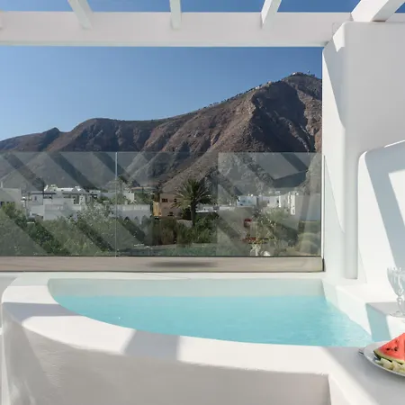 Hotel Antoperla Luxury & Perissa (Santorini)