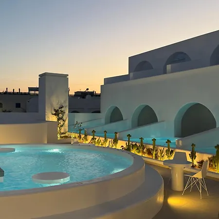 Antoperla Luxury & Hotel Perissa (Santorini)