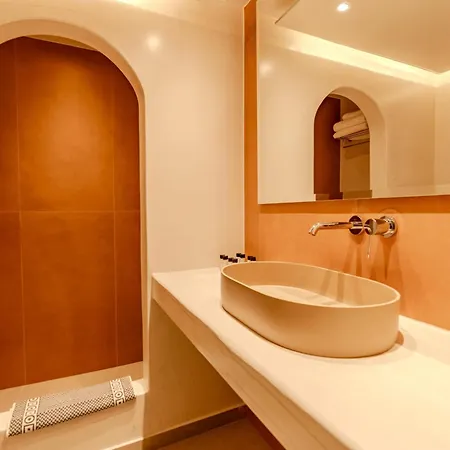 Hotel Antoperla Luxury & 5*