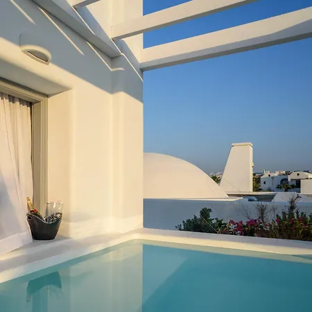 Antoperla Luxury & Hotel Perissa (Santorini)