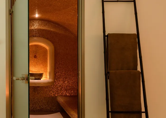 Antoperla Luxury & 5* Perissa (Santorini)