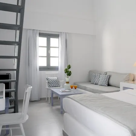 Antoperla Luxury & 5* Perissa (Santorini)