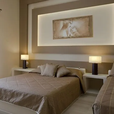 Antoperla Luxury & 5* Perissa (Santorini)